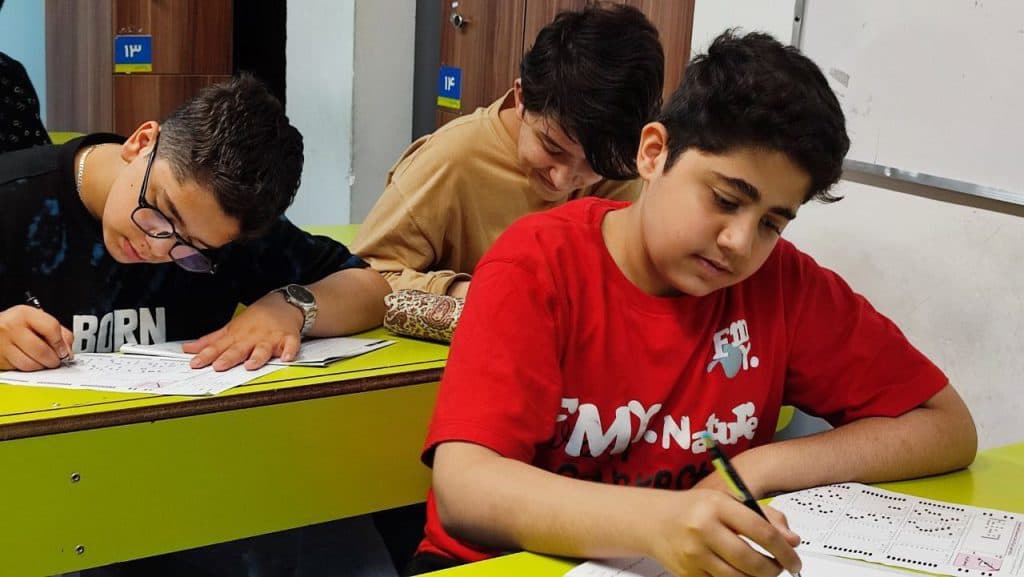 ✍️ آزمون سنجش دوره اول در یک روز بهاری