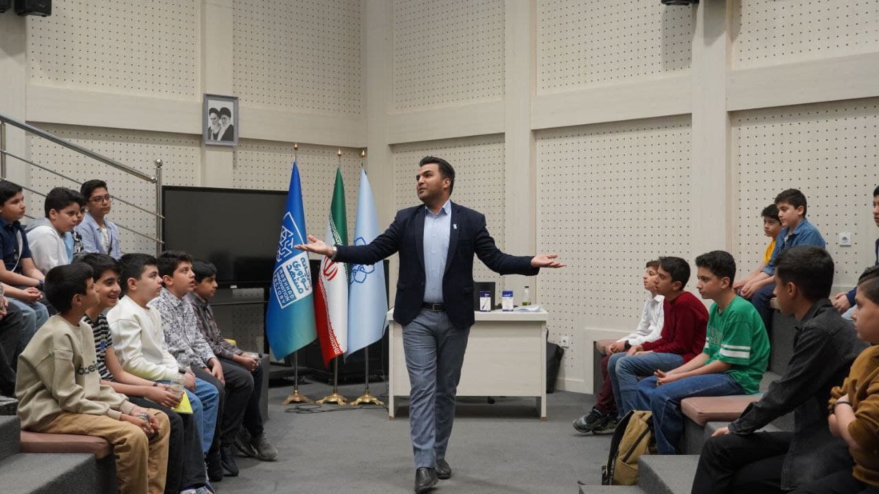 کارگاه هیبریدی شهریار ایران؛ ویژه دانشآموزان جدیدالورود کارگاه هیبریدی شهریار ایران؛ ویژه دانشآموزان جدیدالورود